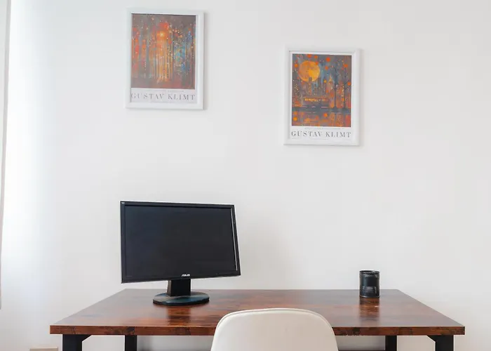 Appartamento City & Service Lisa House פיומבינו