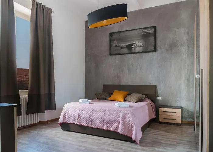 Appartamento City & Service Lisa House דירה פיומבינו